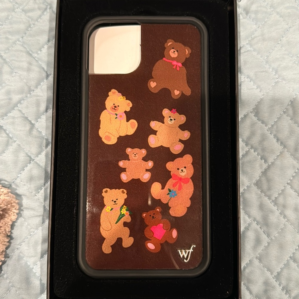 iPhone 14 Plus wildflower case in Bear-y Cute